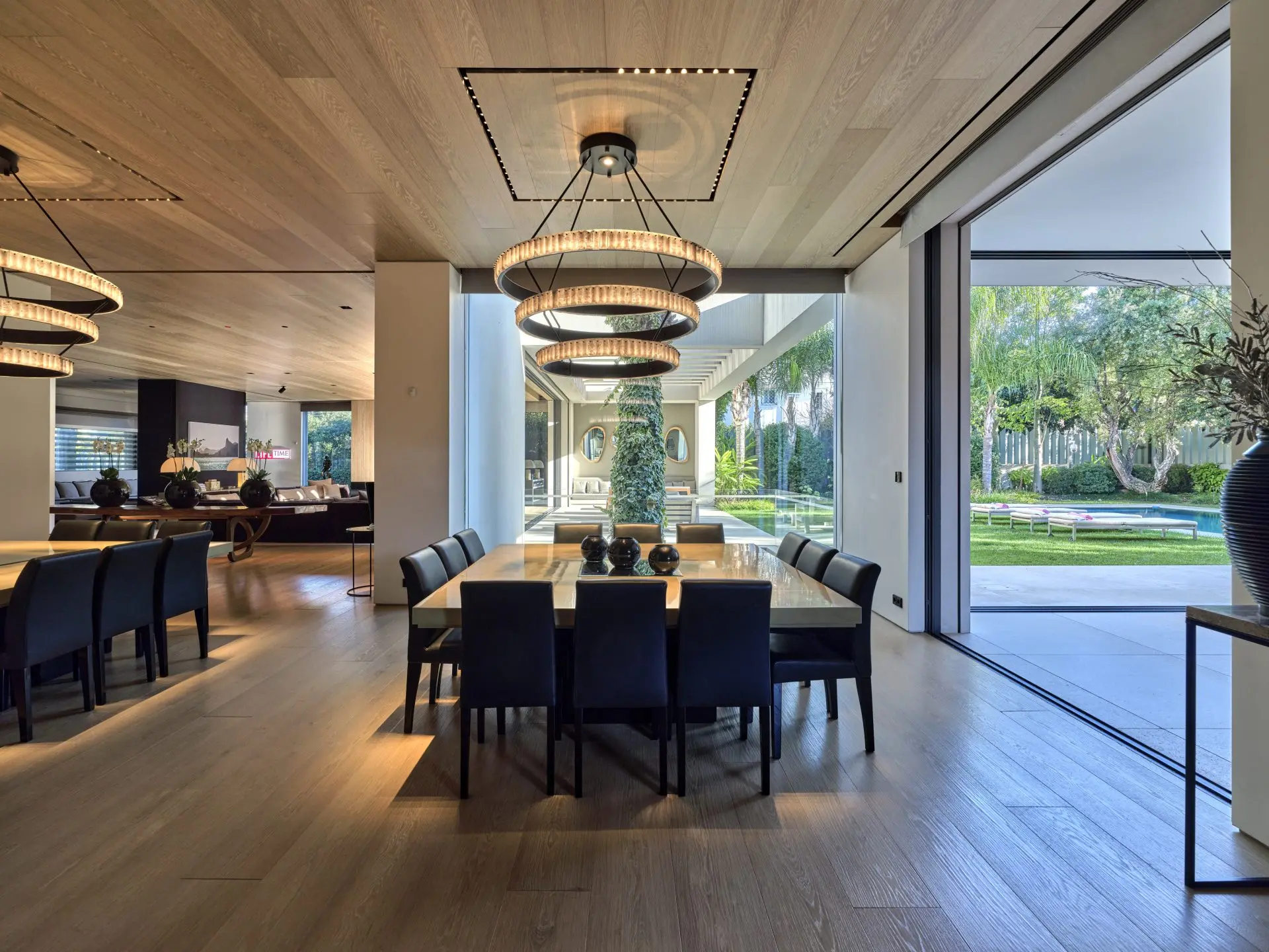 Elite Oasis – House in Athens