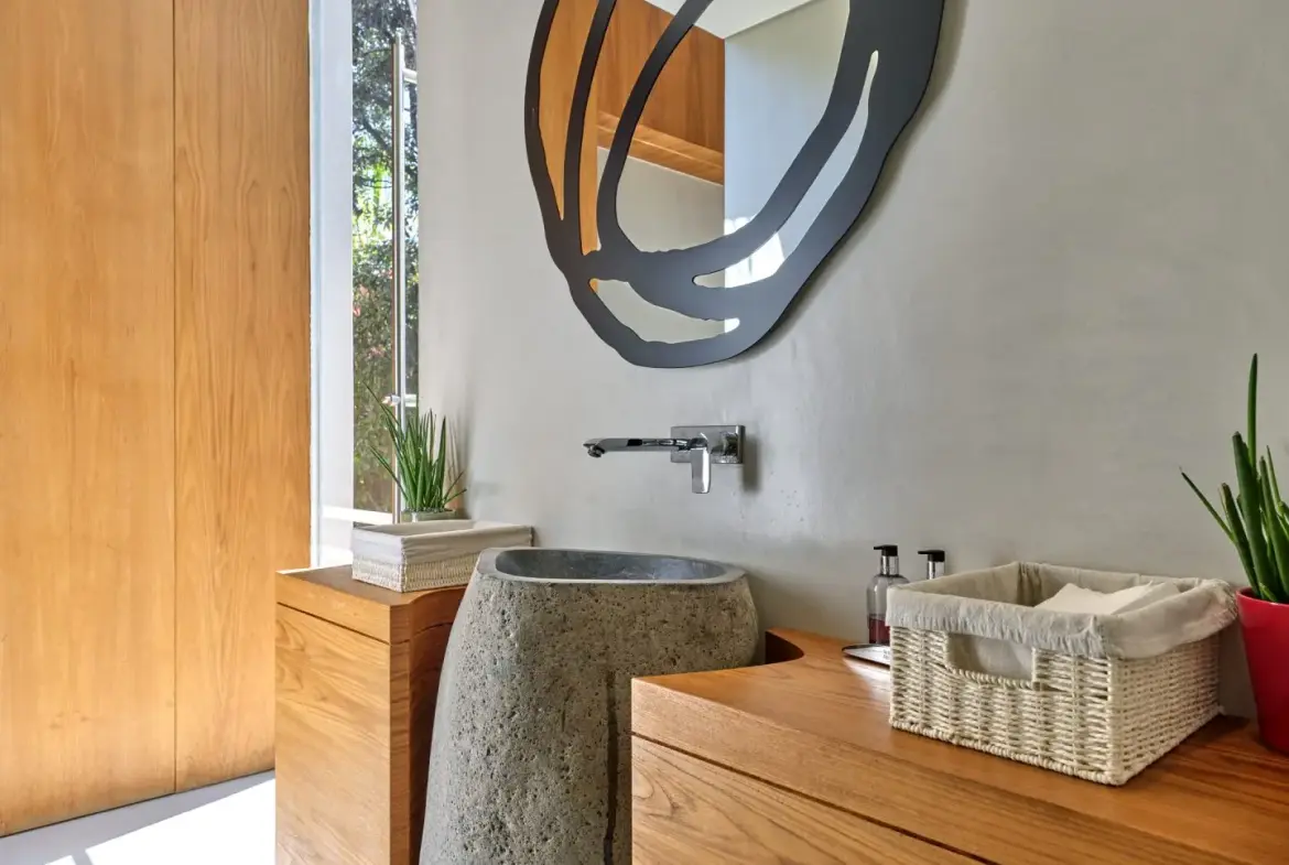 Elite Oasis – House in Athens