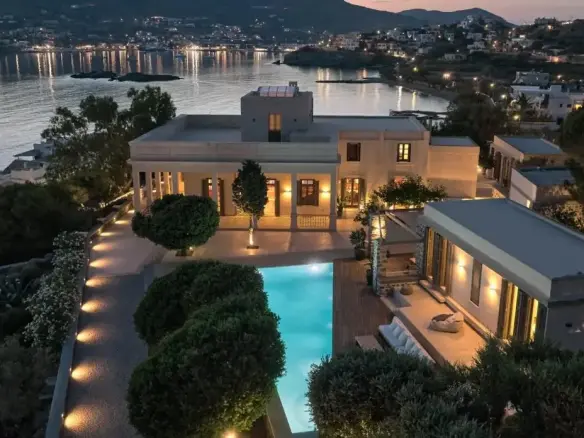 Eloise – House in Syros