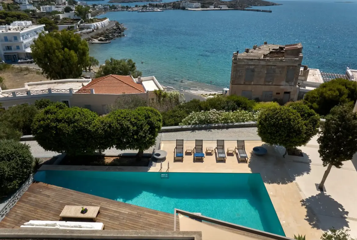 Eloise – House in Syros
