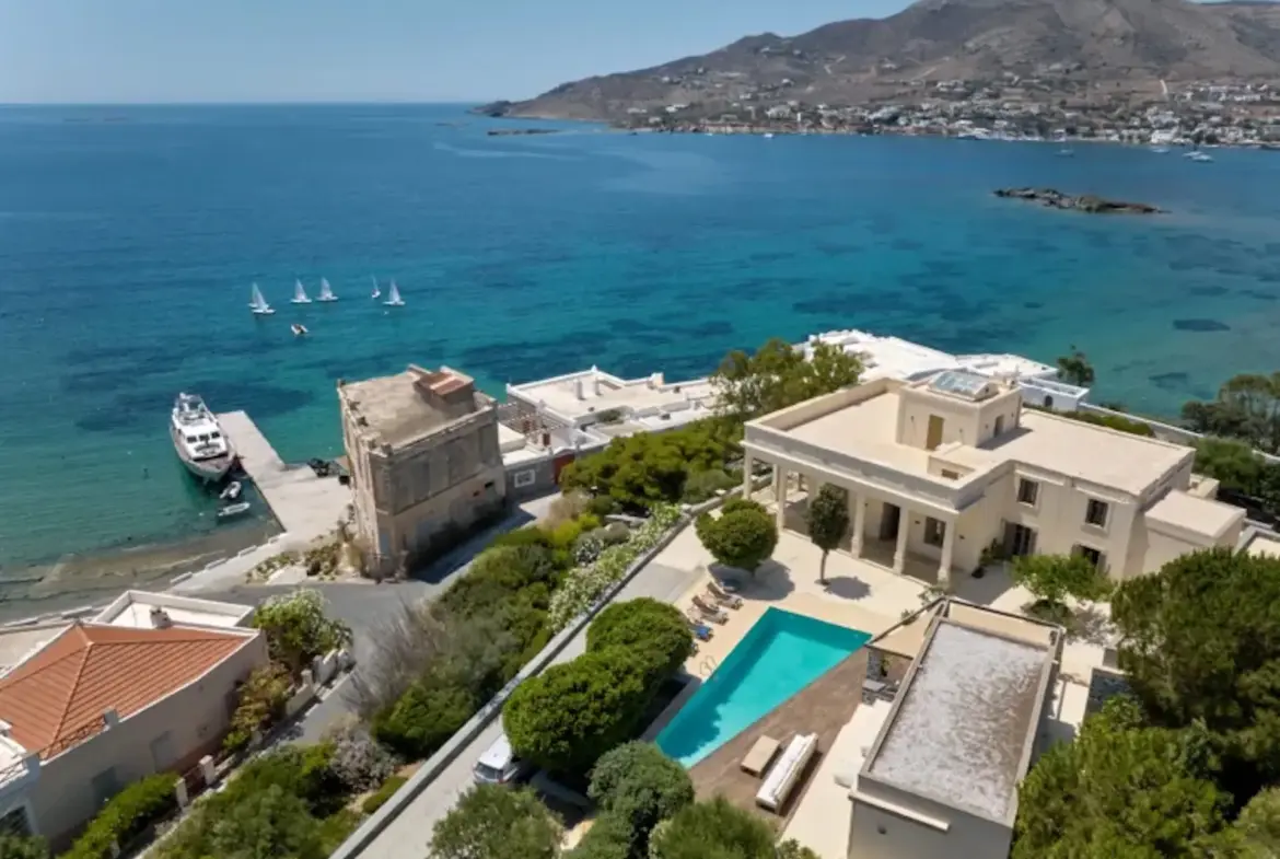 Eloise – House in Syros