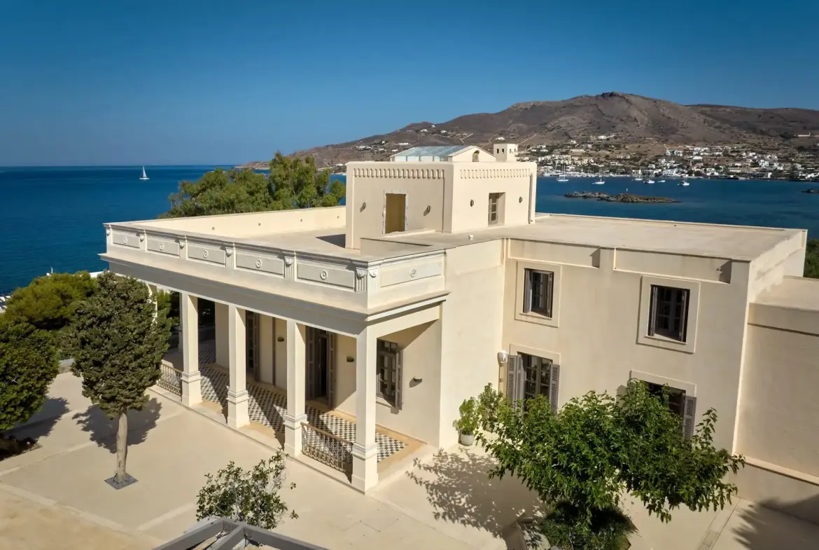 Eloise – House in Syros