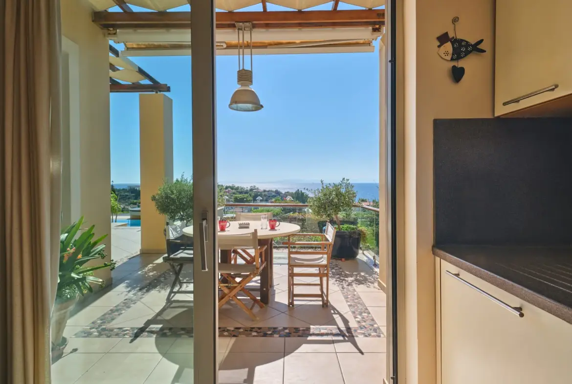 Emeraldia – House in Lagonissi