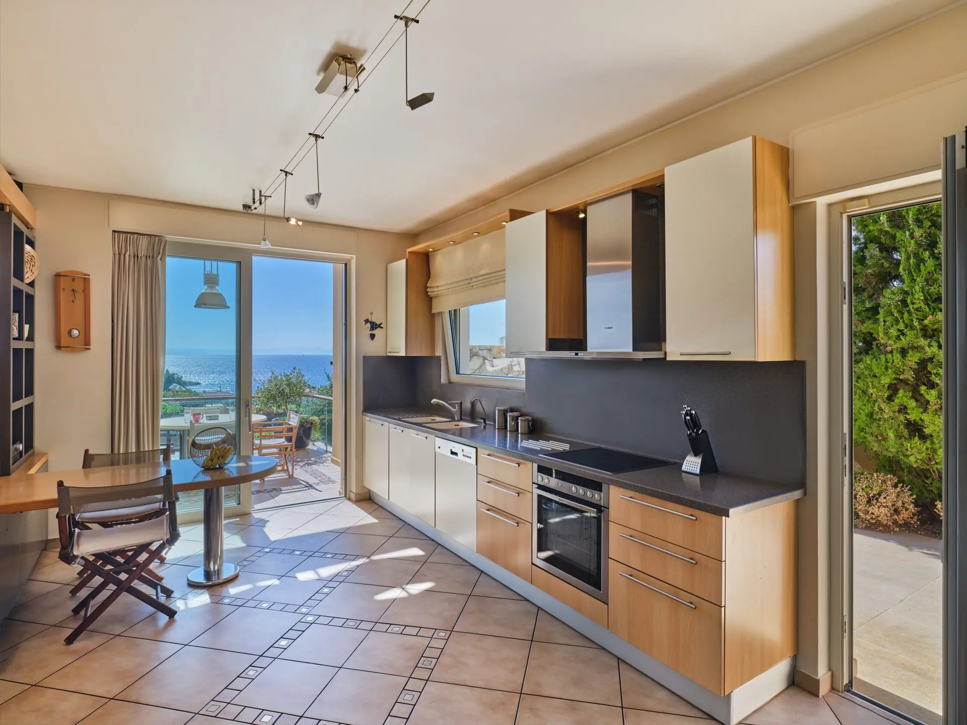 Emeraldia – House in Lagonissi