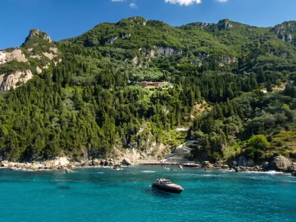 Esperos Estate – House with guest house in Corfu