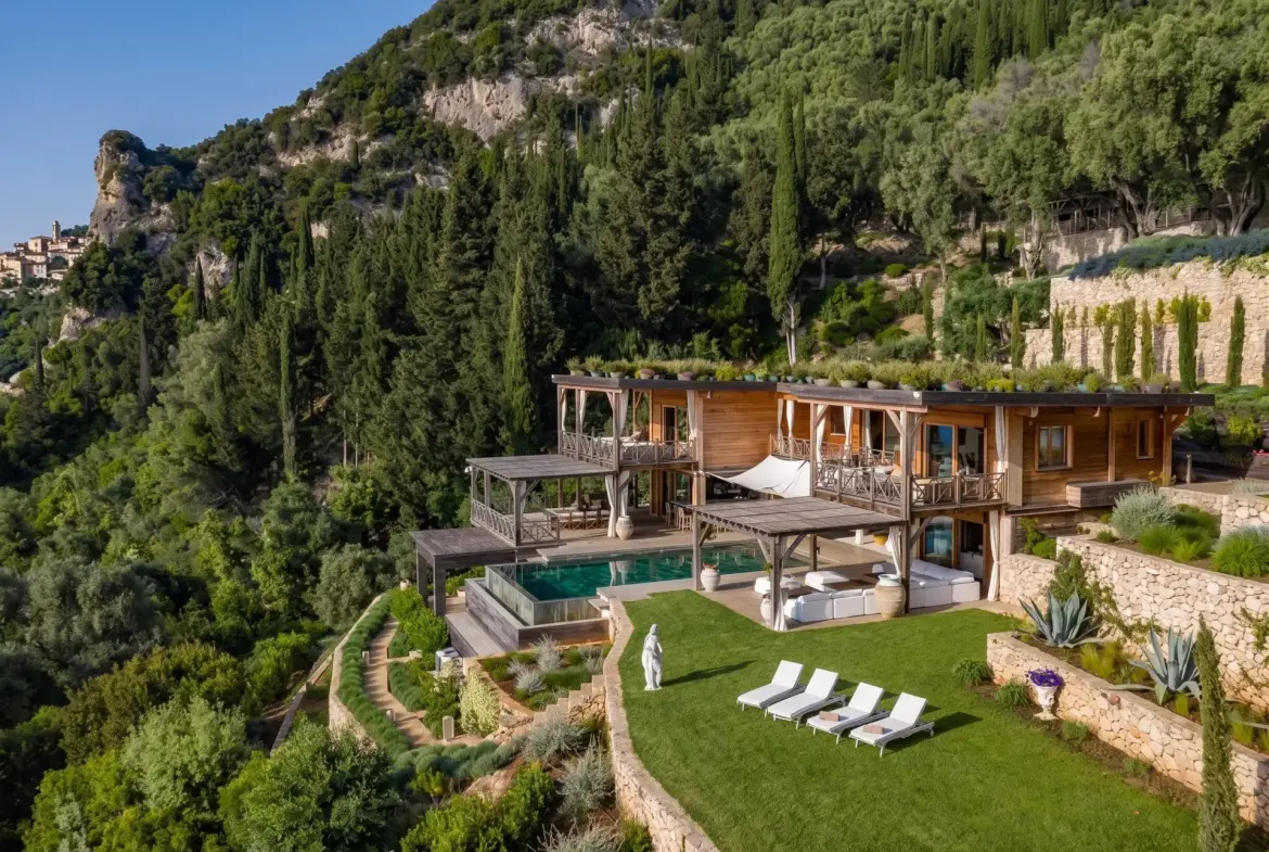 Esperos Estate – House with guest house in Corfu