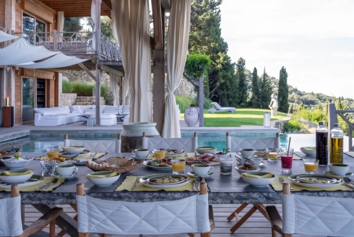 Esperos Estate – House with guest house in Corfu