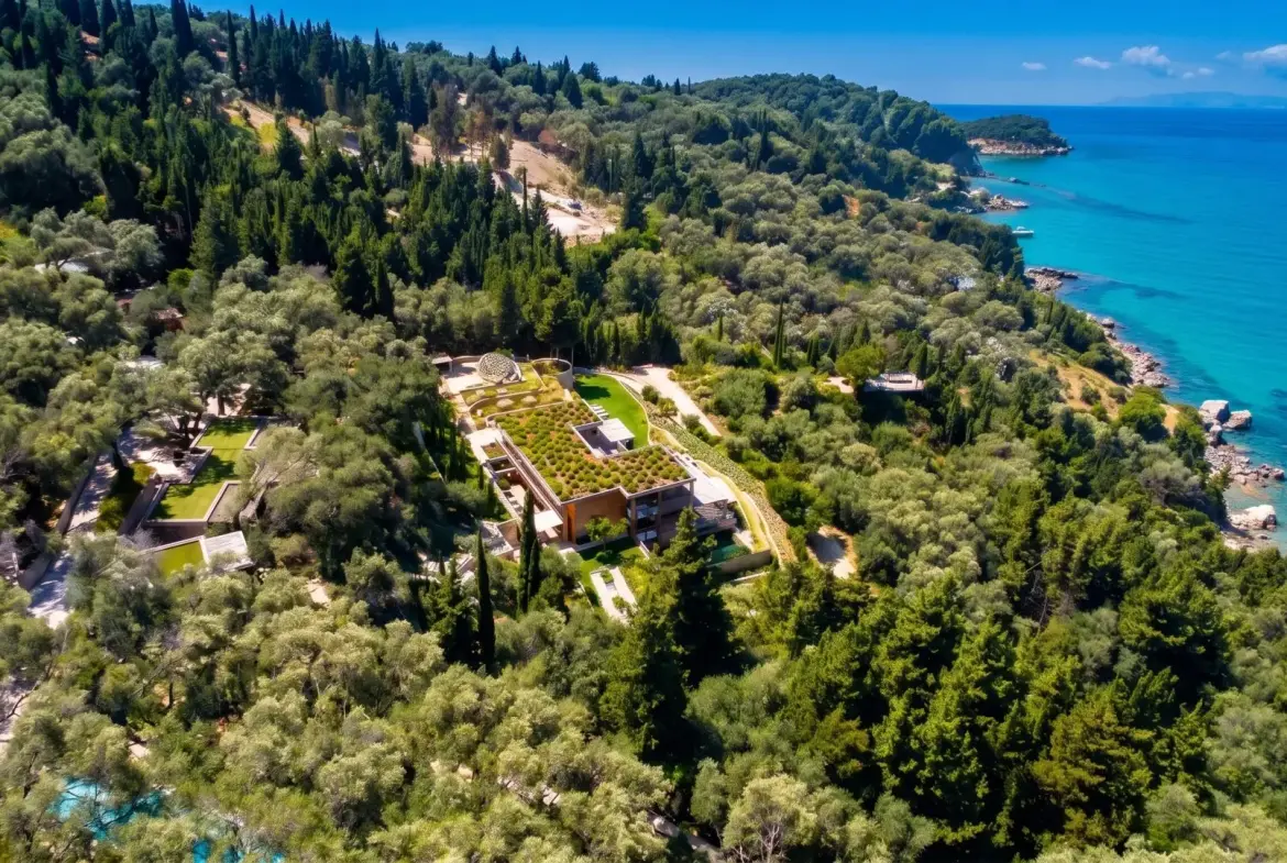 Esperos Estate – House with guest house in Corfu