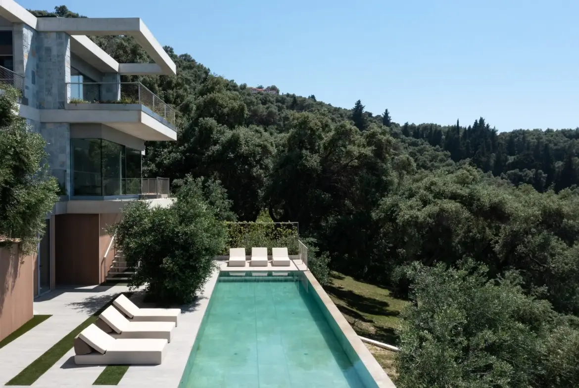 Evadne – House in Corfu