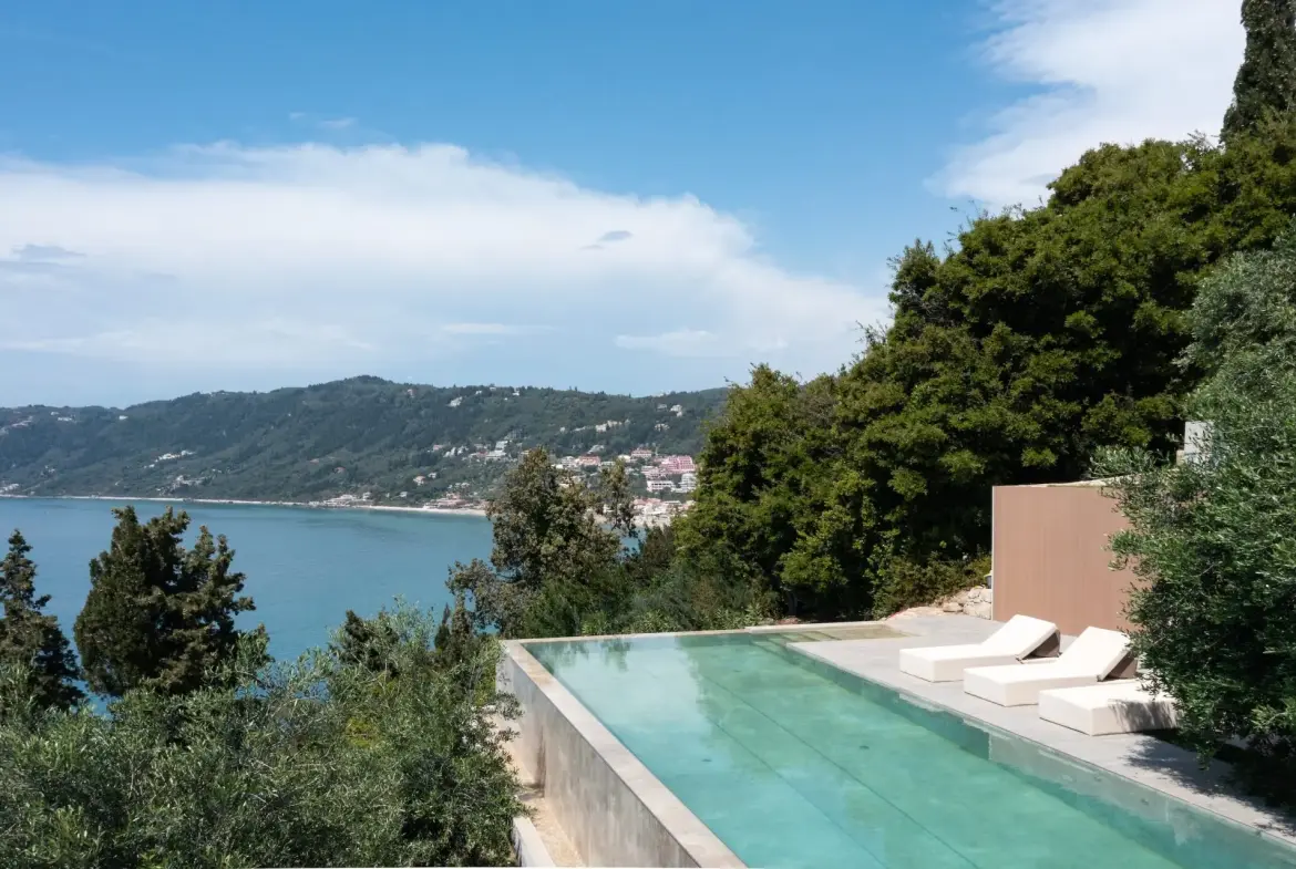 Evadne – House in Corfu