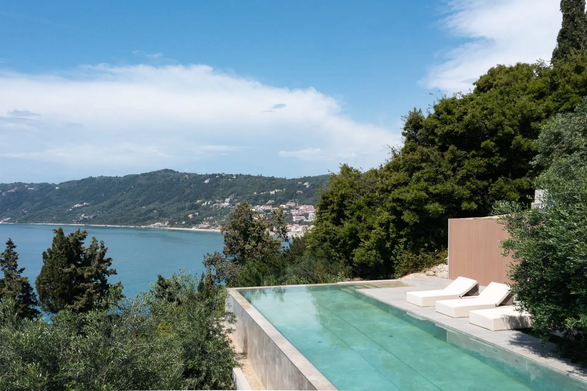 Evadne – House in Corfu