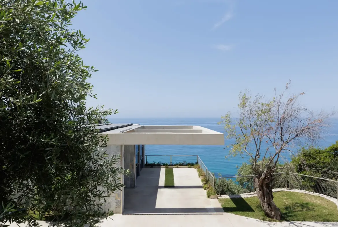 Evadne – House in Corfu