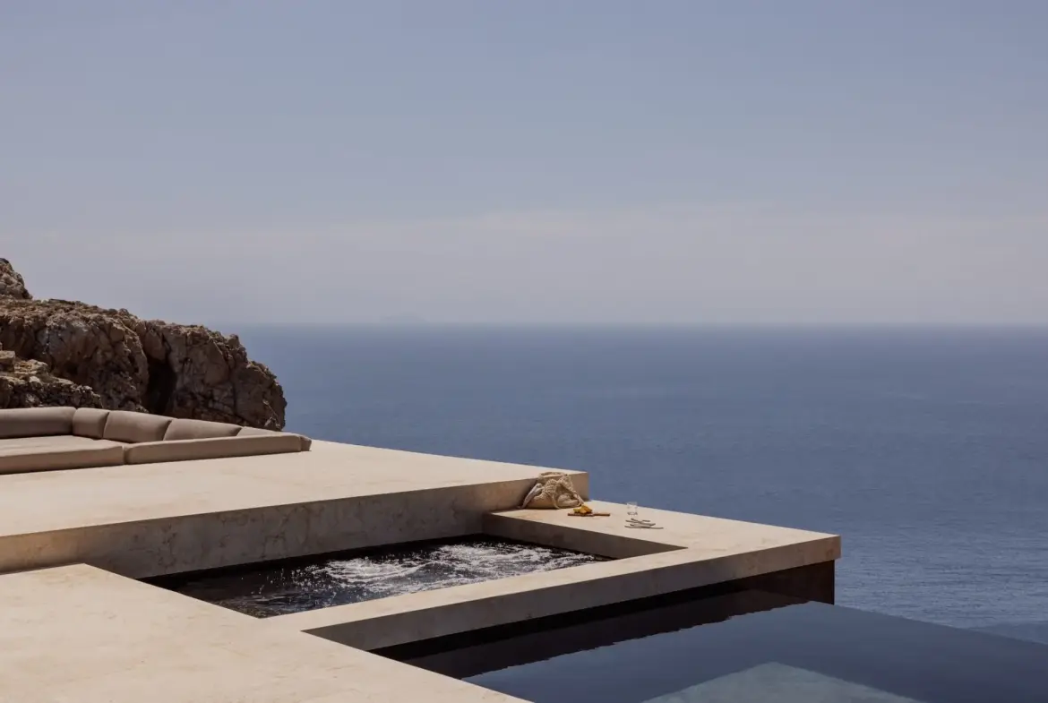 Ferrolia – House in Folegandros