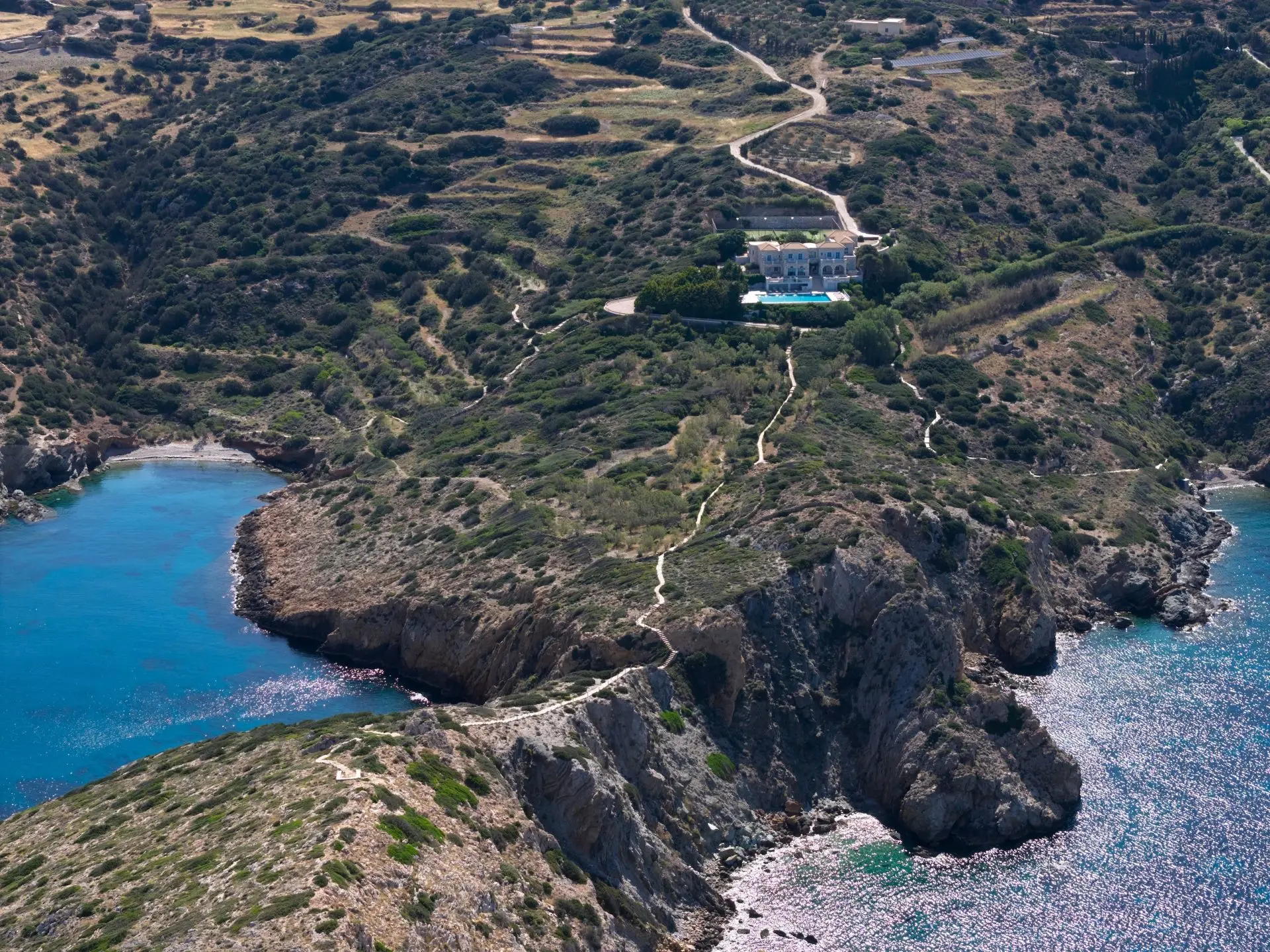 Golden Peninsula – House in Syros