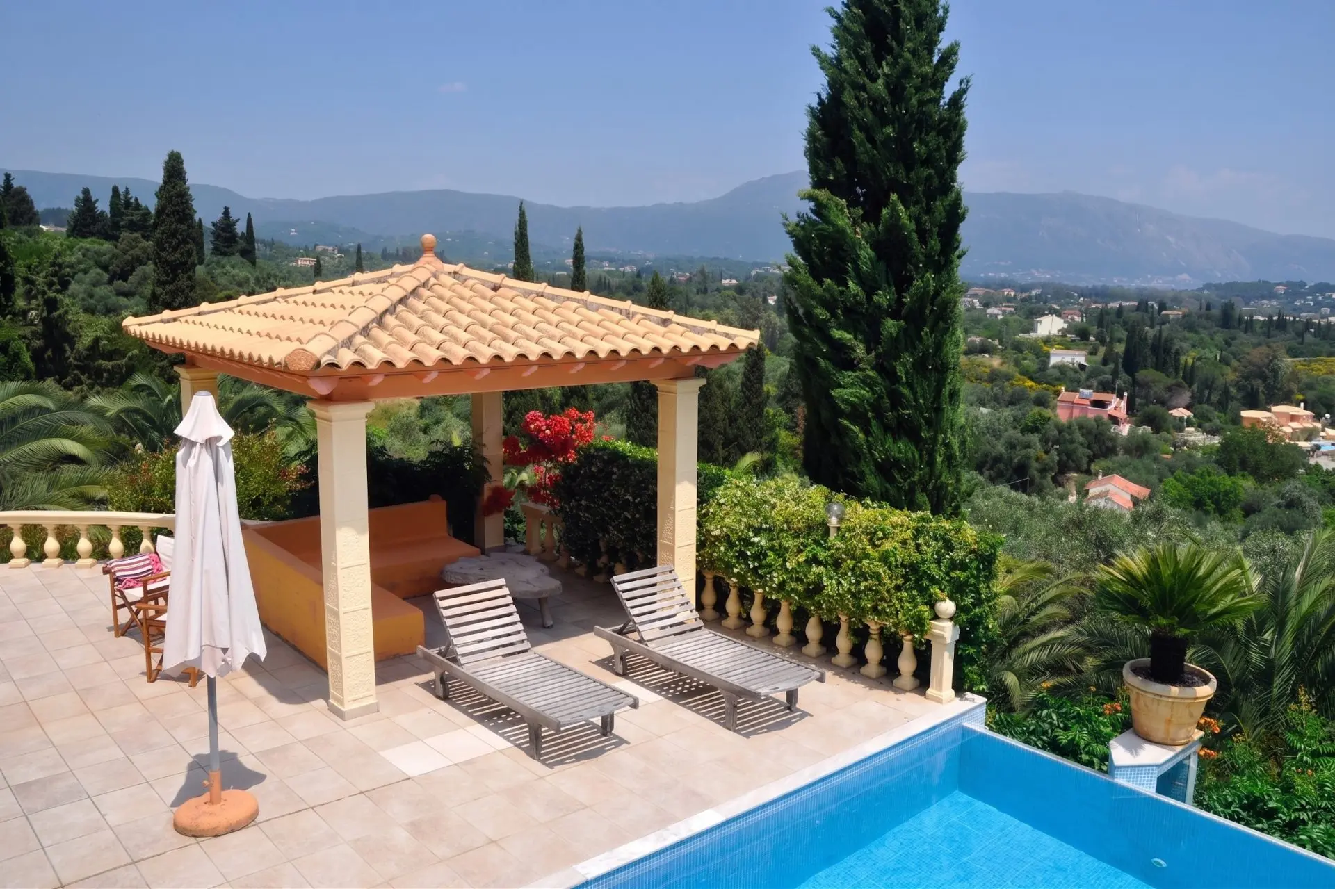 Grace – House in Corfu