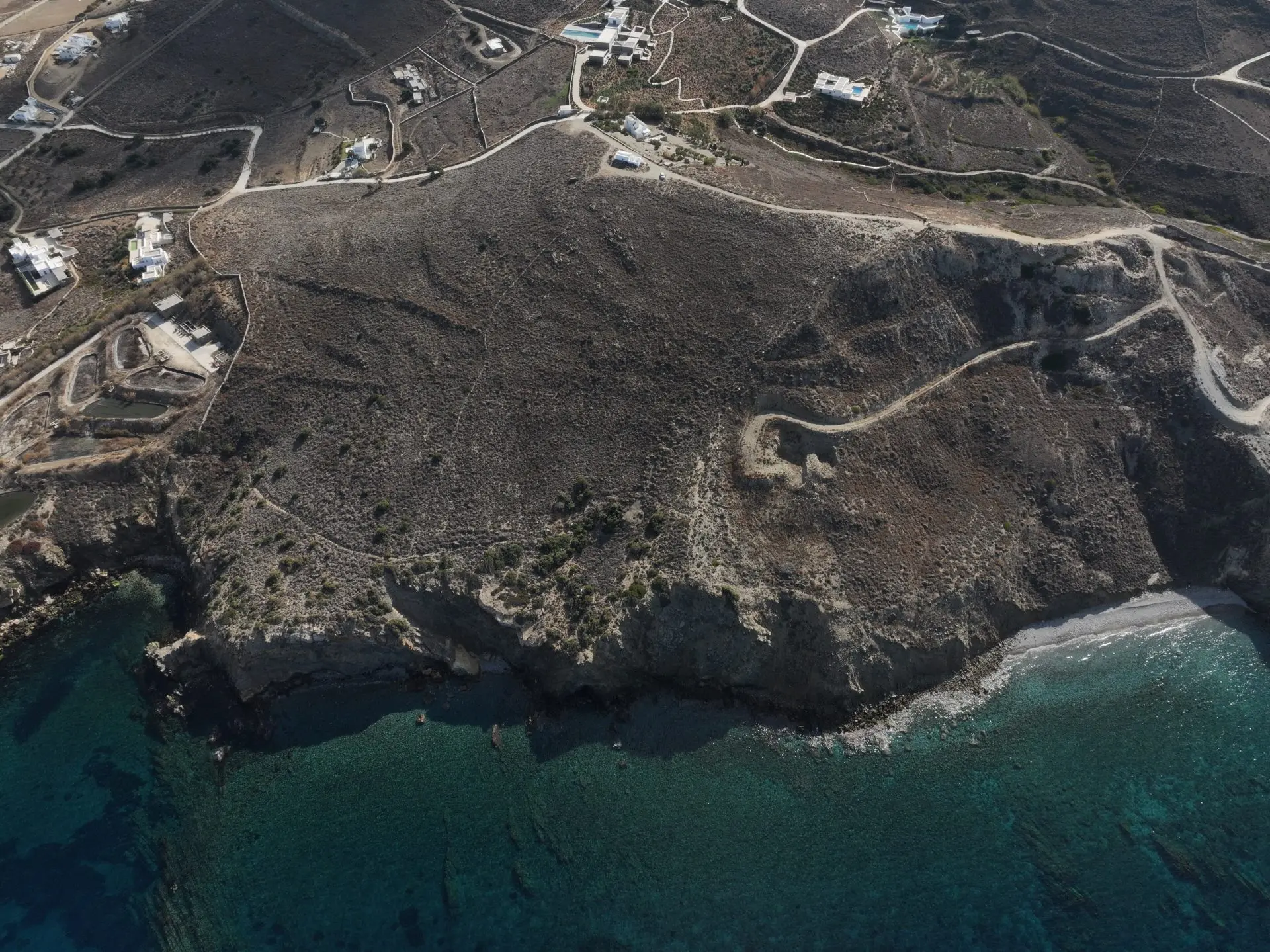 Serenade – Land in Antiparos
