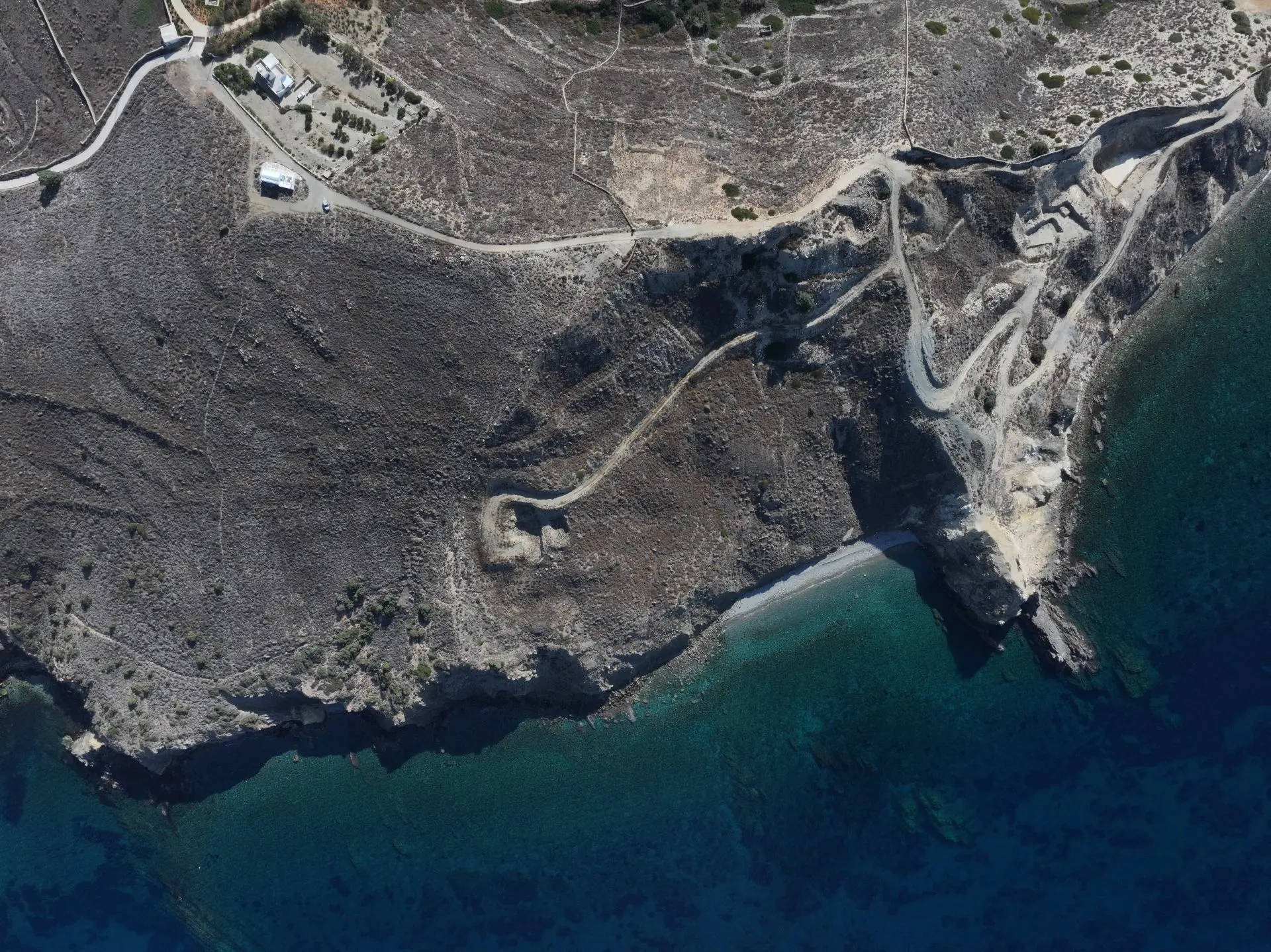 Serenade – Land in Antiparos