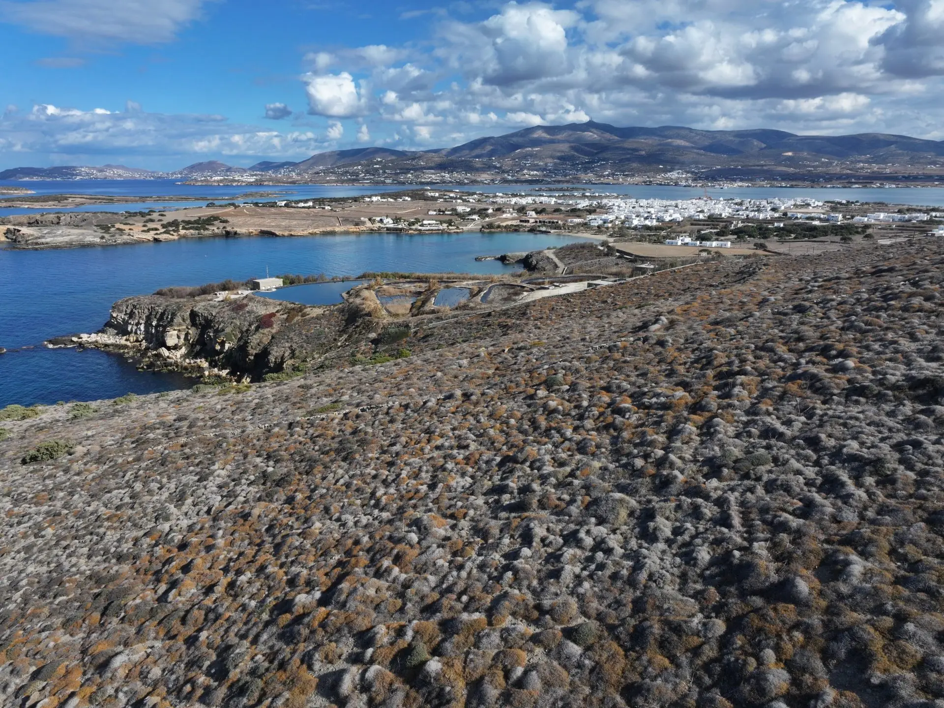 Serenade – Land in Antiparos