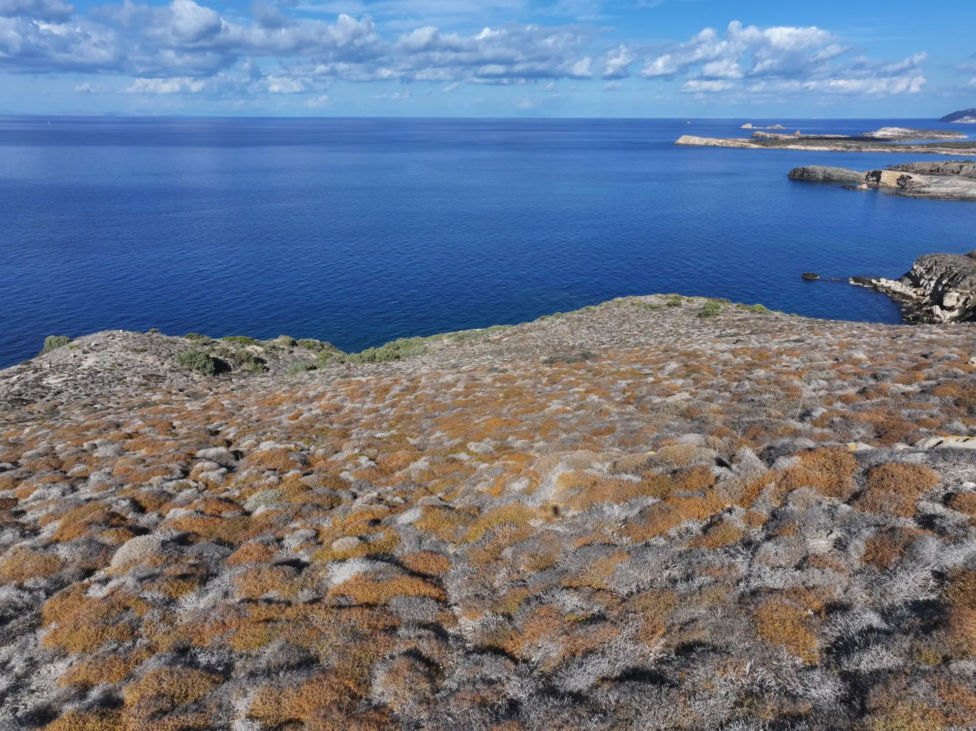 Serenade – Land in Antiparos