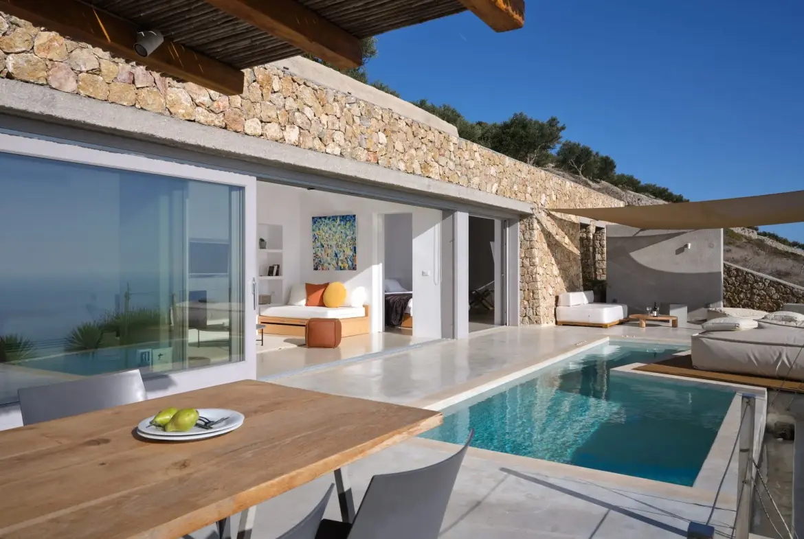 Harpa Estate – House in Santorini