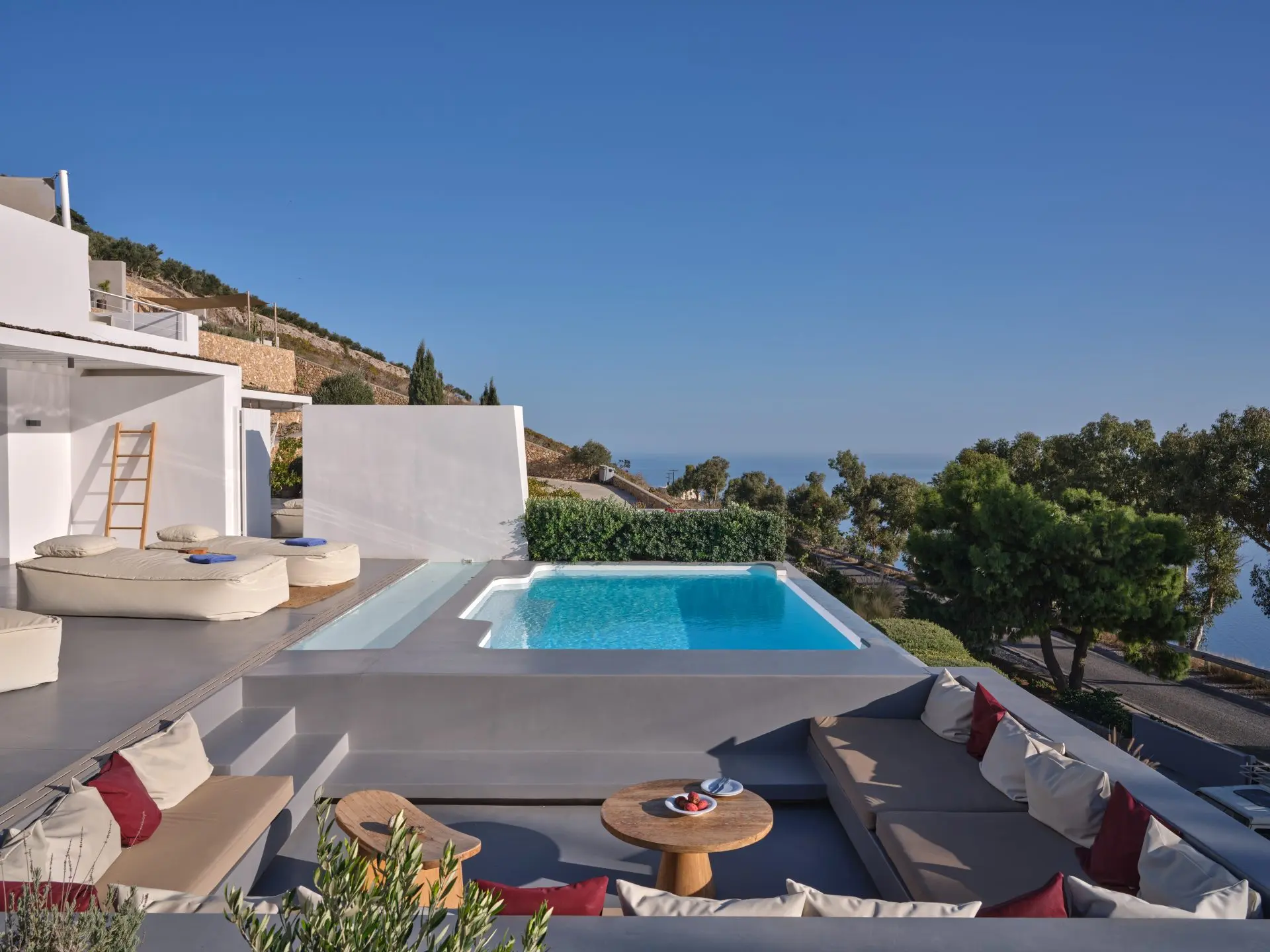 Harpa Estate – House in Santorini