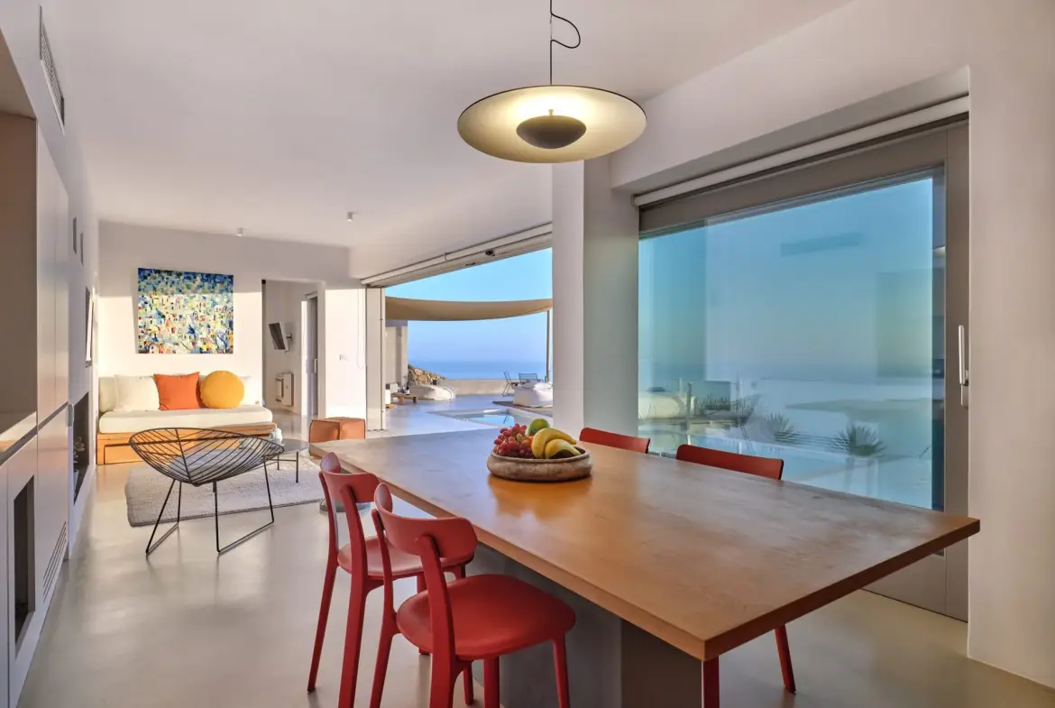Harpa Estate – House in Santorini