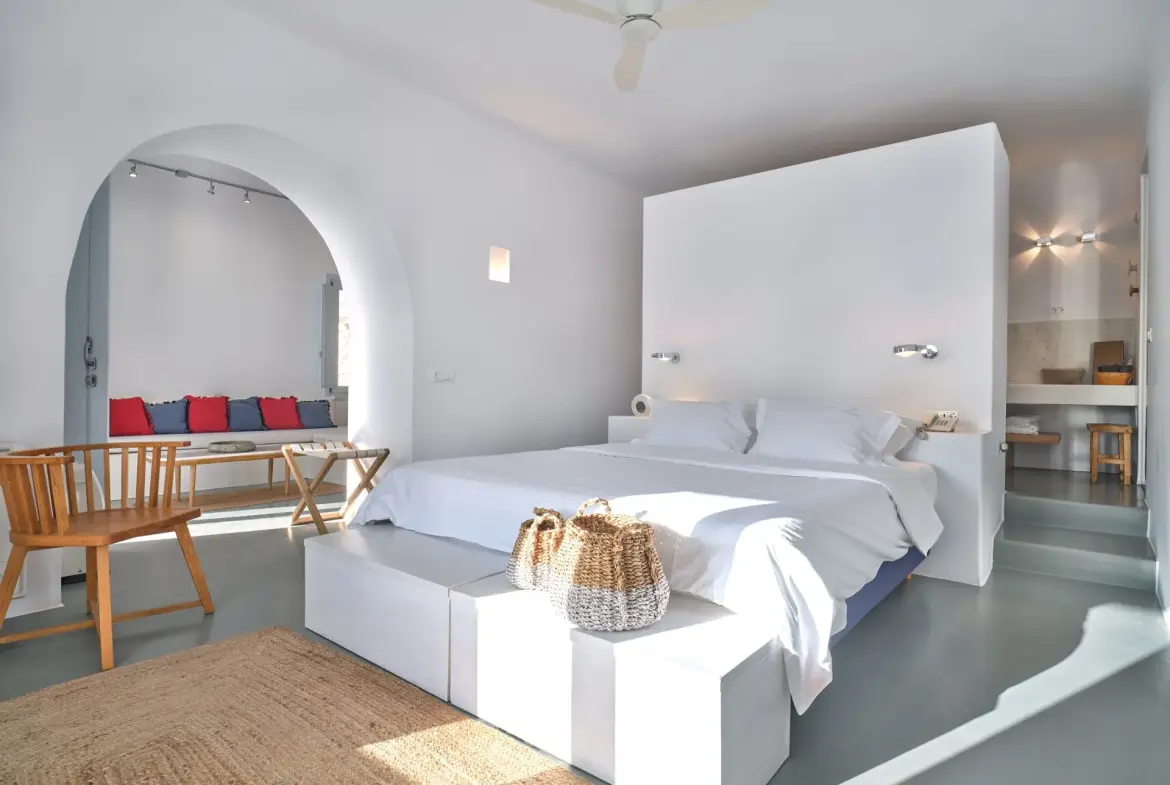 Harpa Estate – House in Santorini