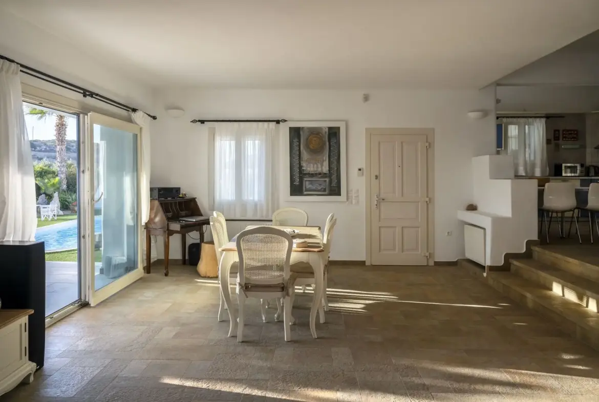 Ianos – House in Paros