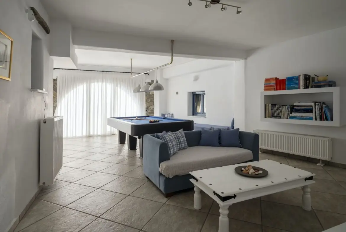 Ianos – House in Paros
