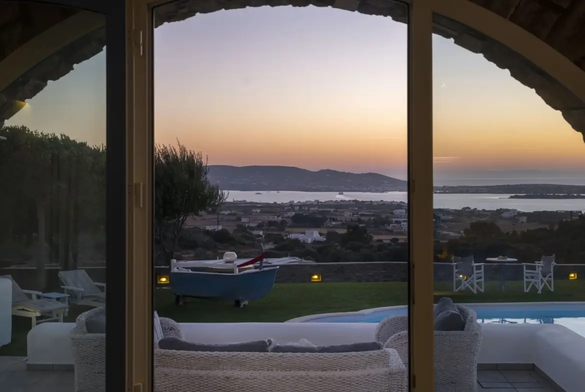 Ianos – House in Paros