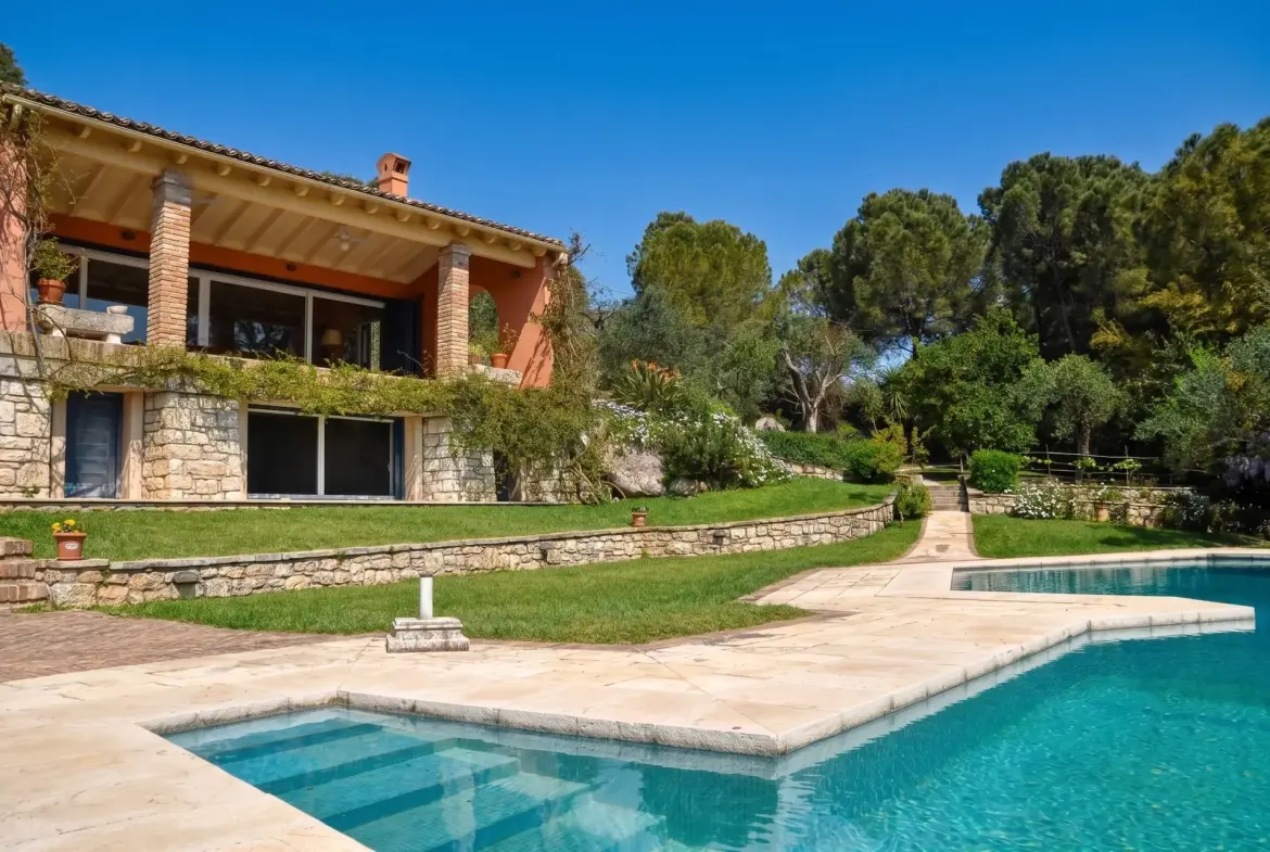 Idyllic Setting – House in Corfu