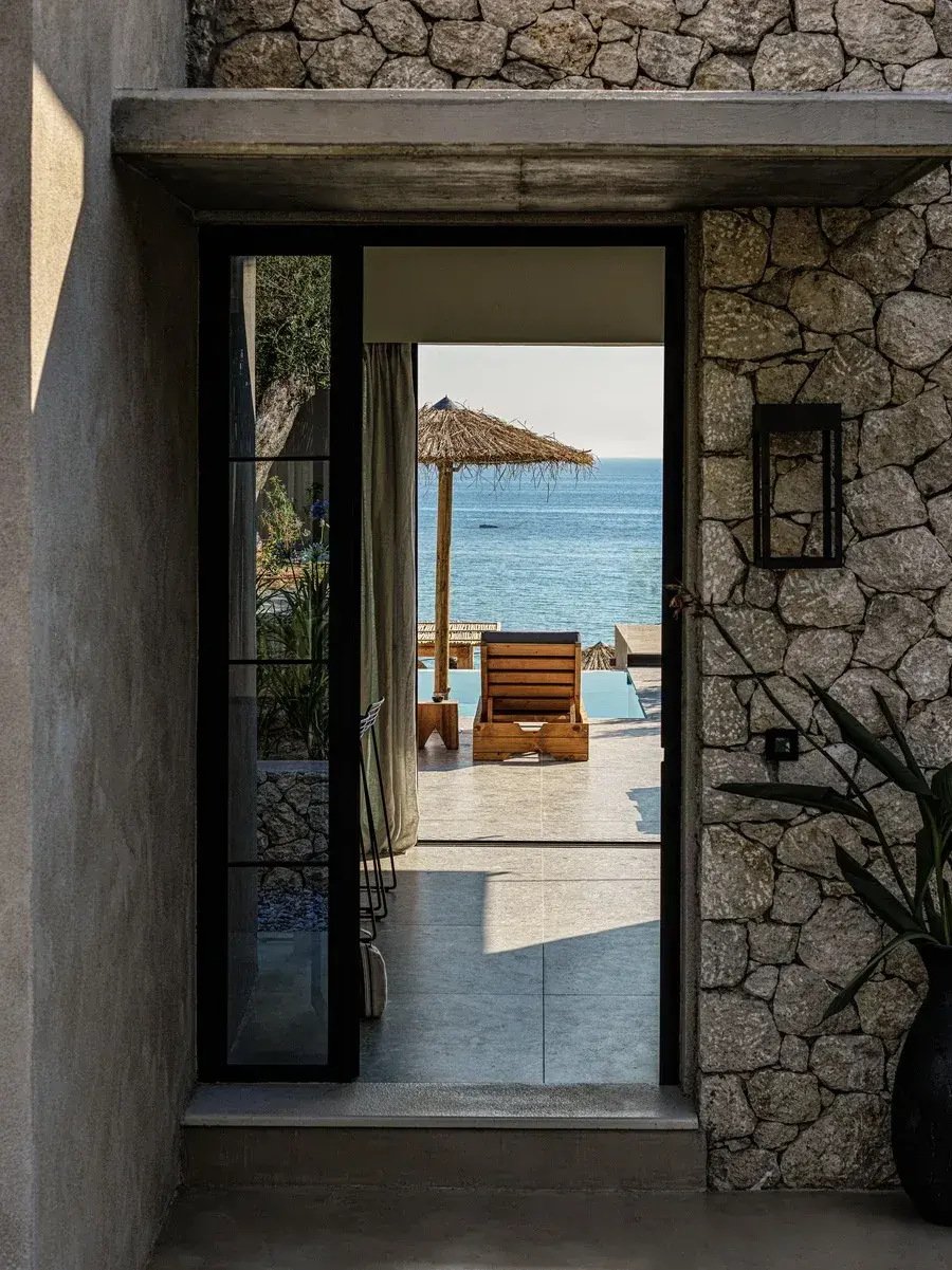 sothebys-greece-il-ritiro-2024-03-28_12-48-32_597918-jpg Solandris – House in Corfu
