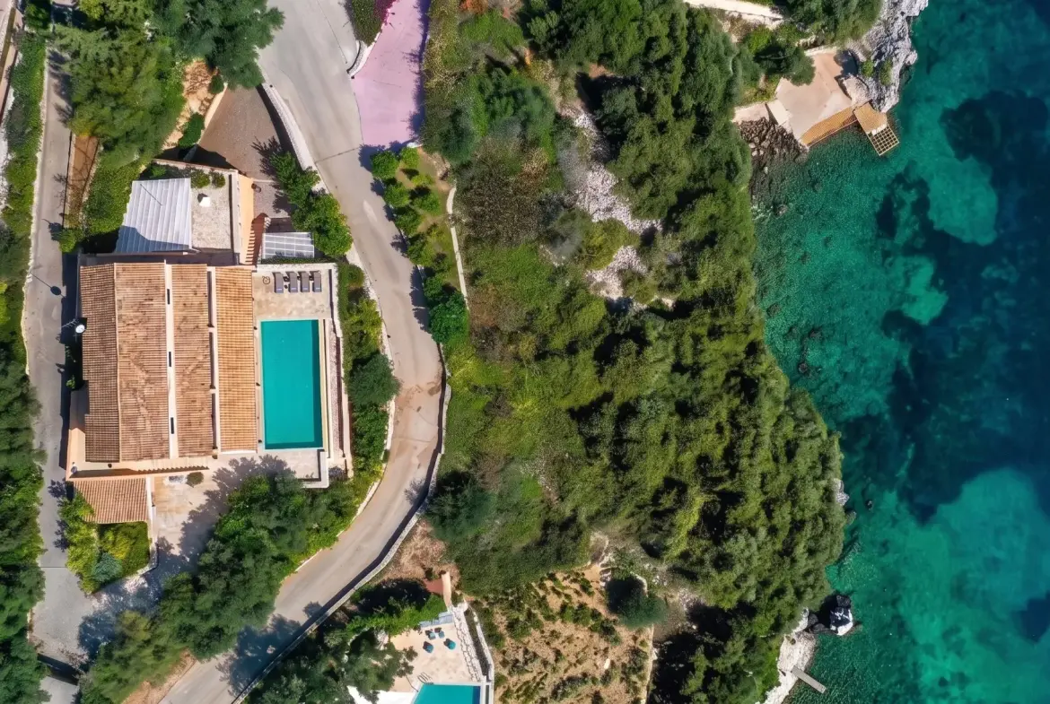 Iris – House in Corfu