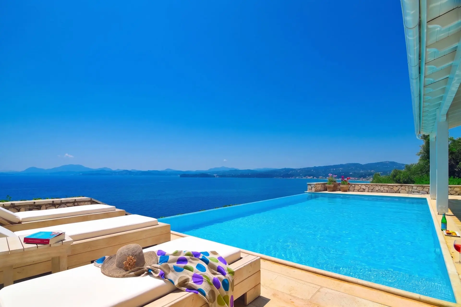 sothebys-greece-iris-2026-07-02_08-55-14_736237 Iris – House in Corfu