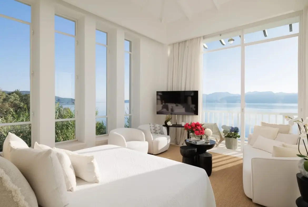 Isola – House with guest house in Lefkada