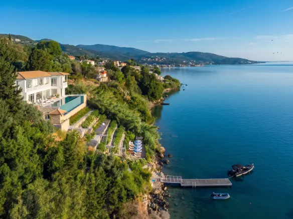 Isola – House with guest house in Lefkada