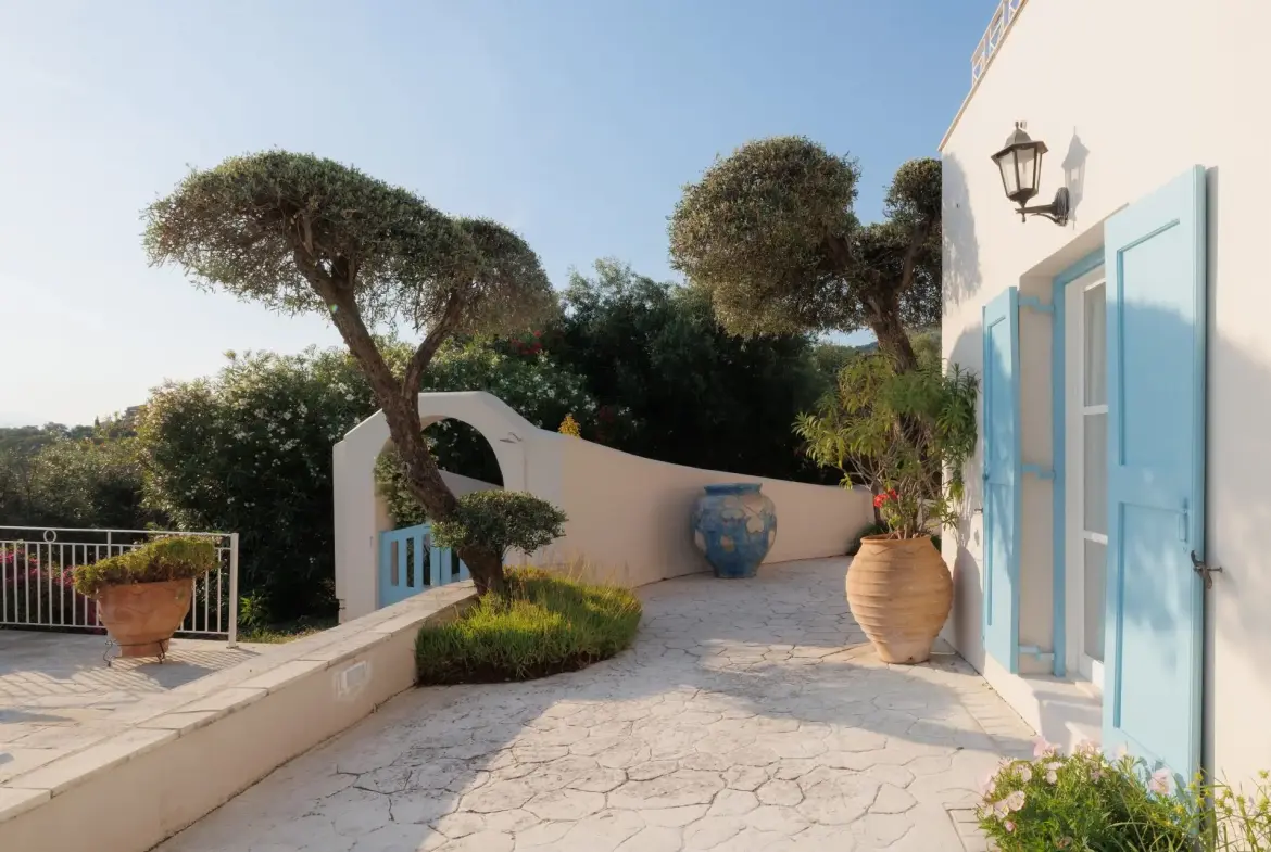 Armonia – House in Corfu