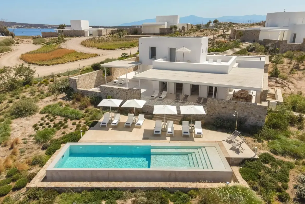 Kalopsia – House in Paros