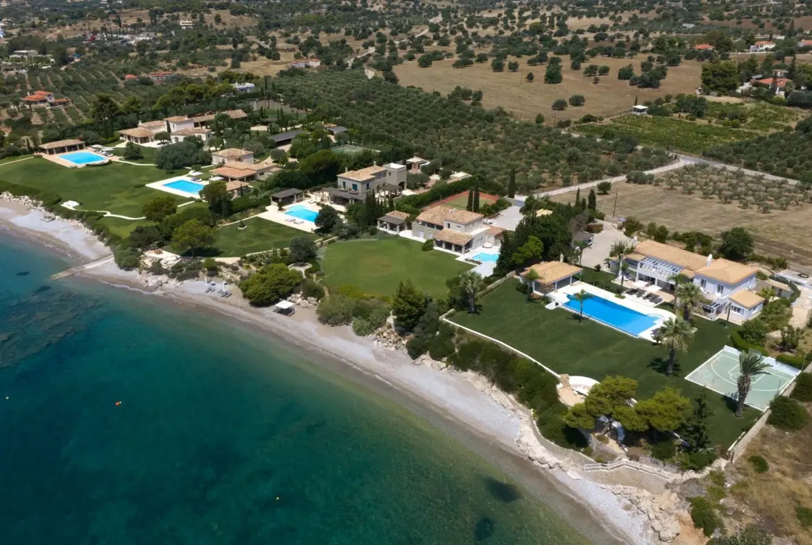 Lila – House with guest house in Porto Heli