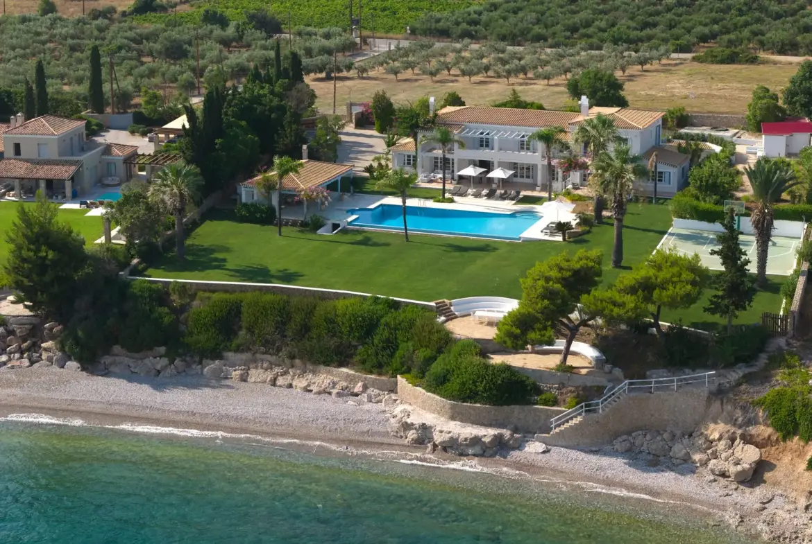 Lila – House with guest house in Porto Heli