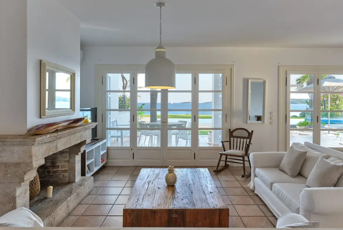 Lila – House with guest house in Porto Heli