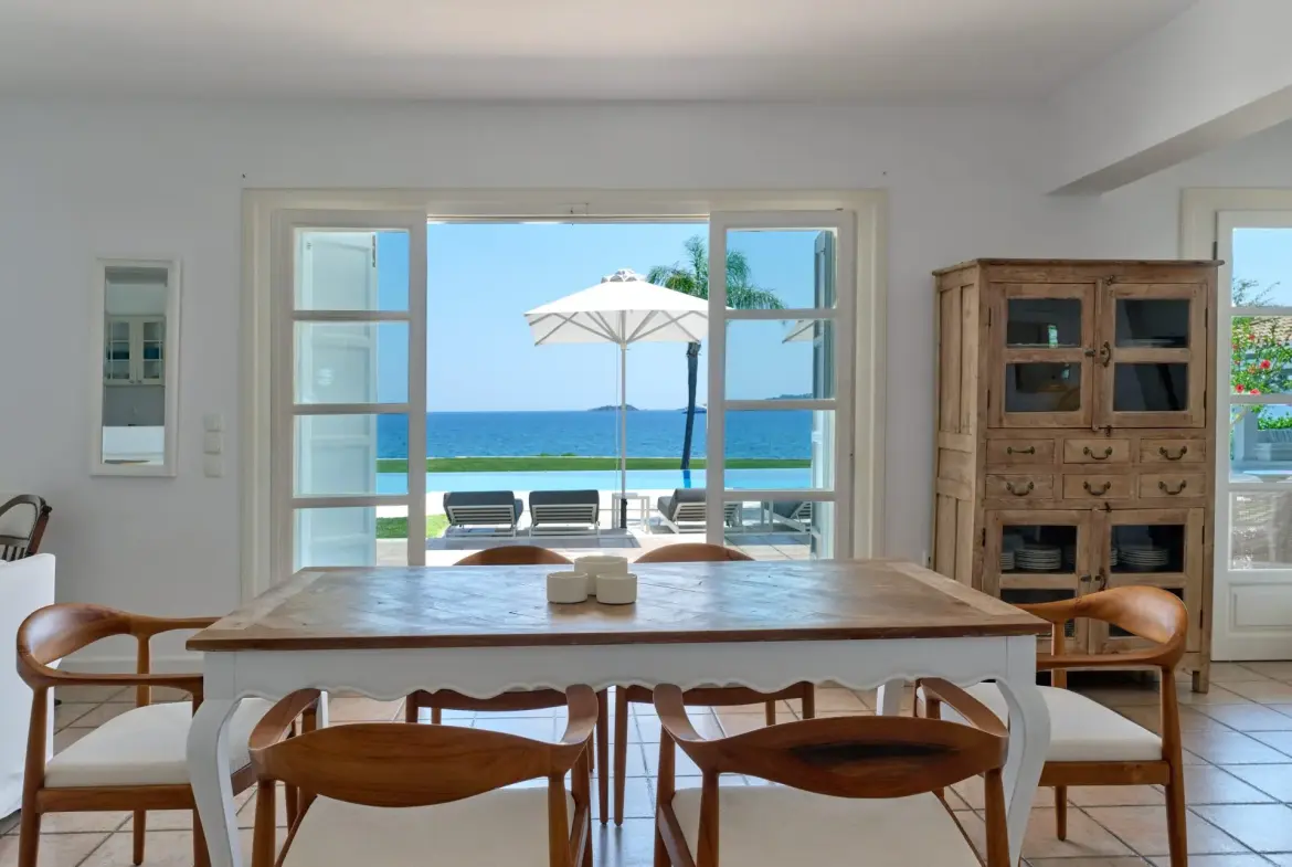 Lila – House with guest house in Porto Heli