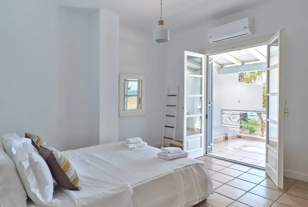 Lila – House with guest house in Porto Heli