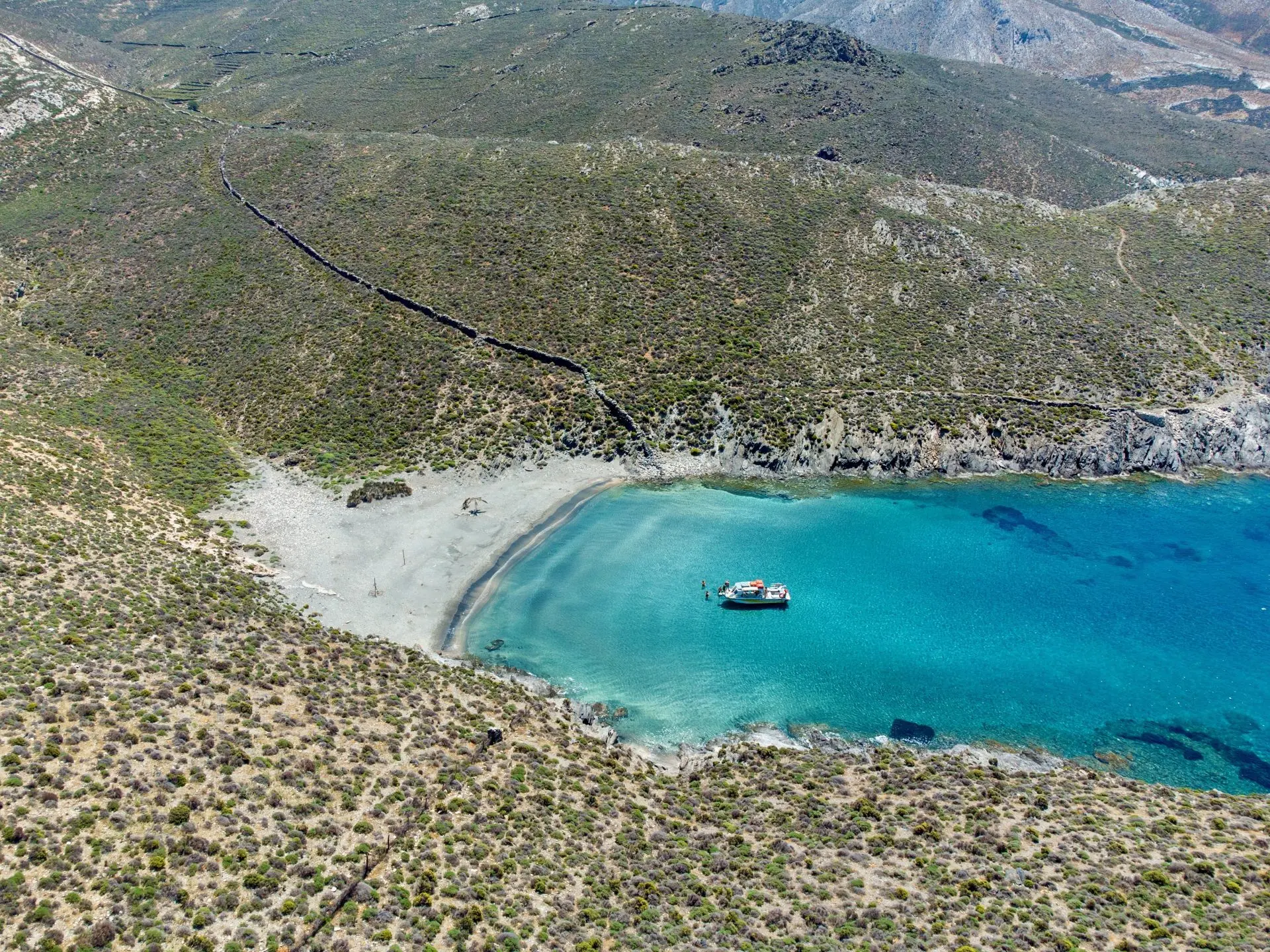 Marble Beach – Land in Syros