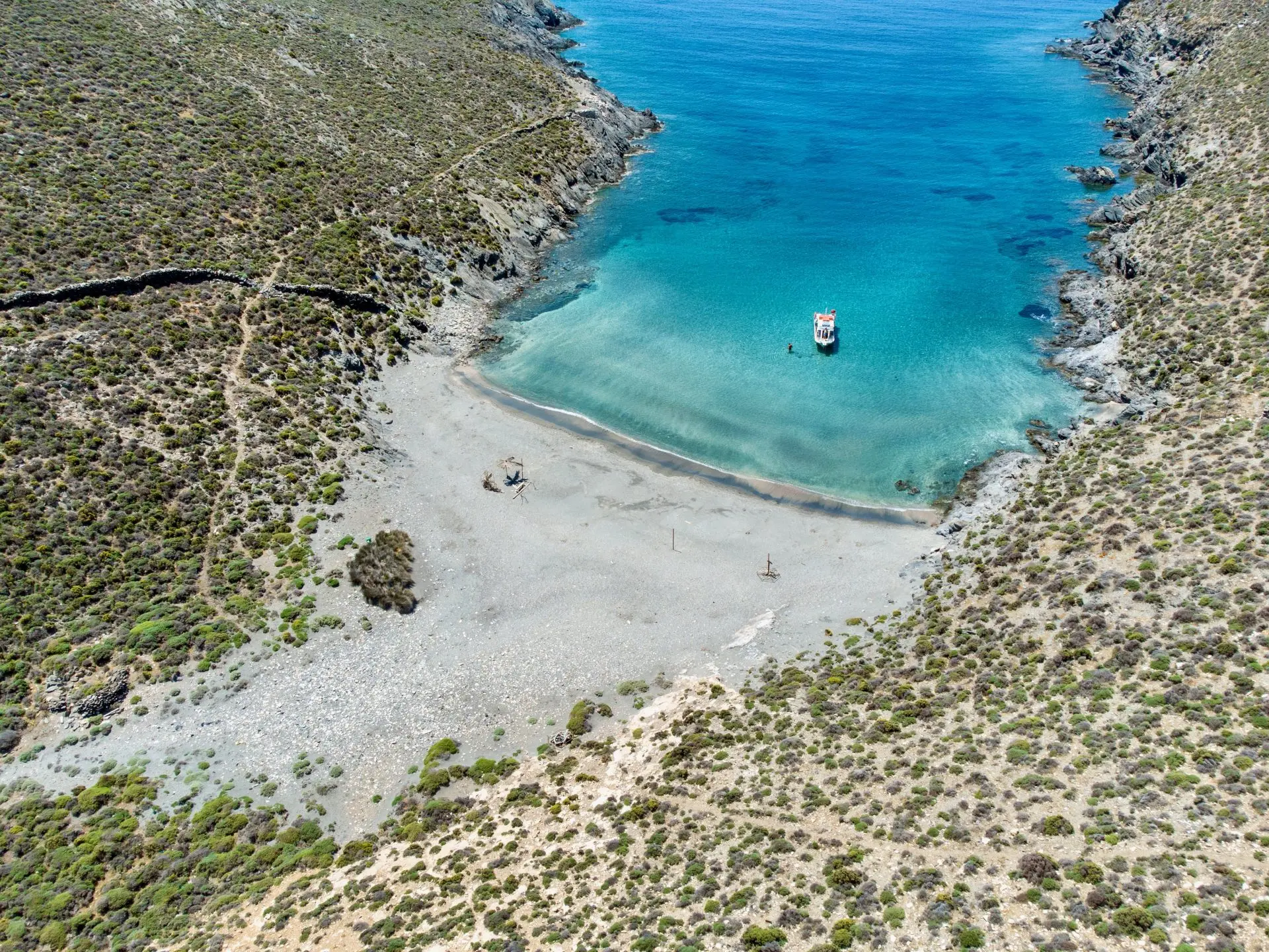 Marble Beach – Land in Syros