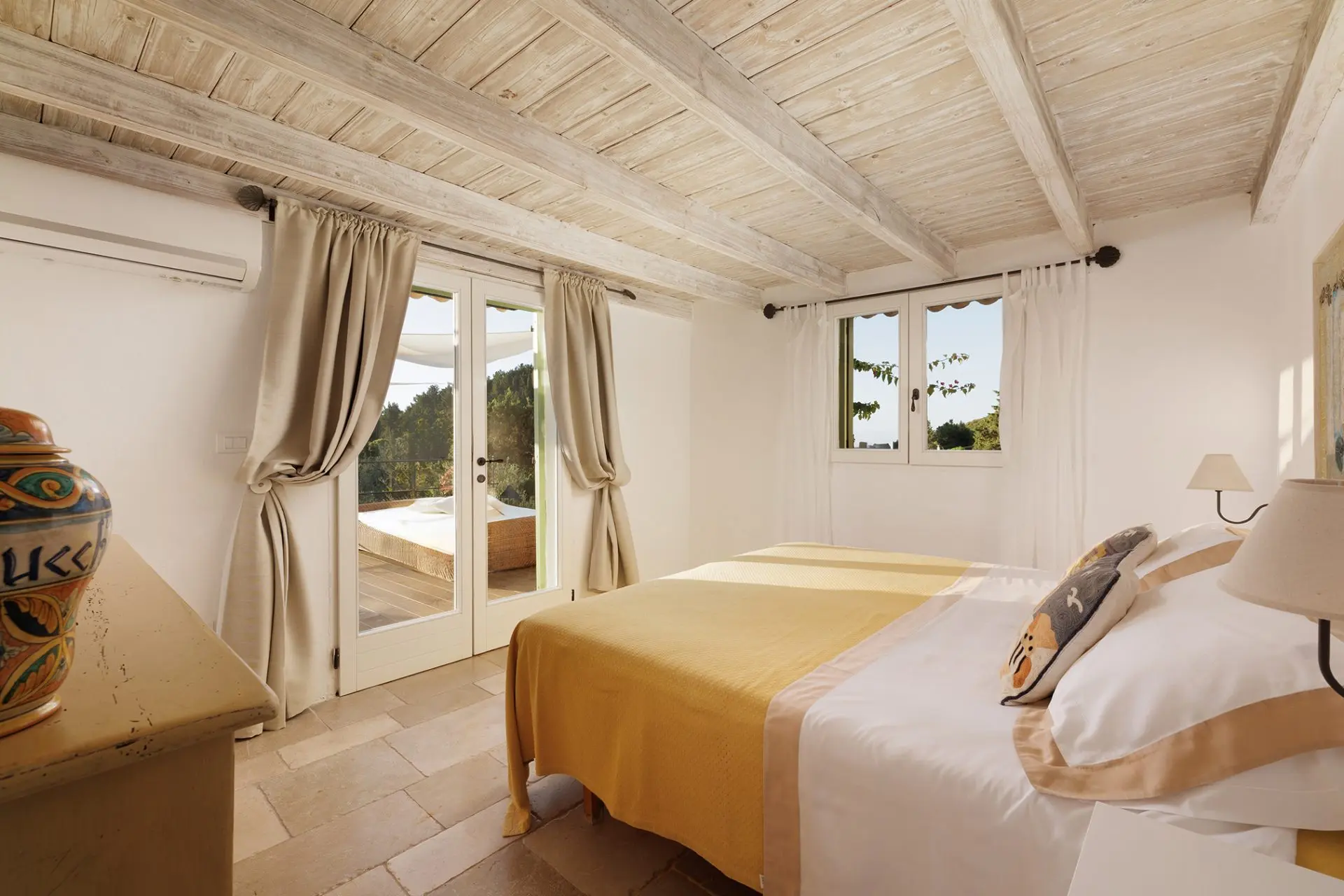 Marina – House with guest house in Paxos