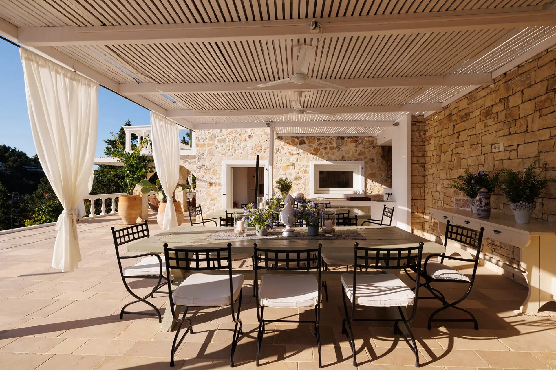Marina – House with guest house in Paxos