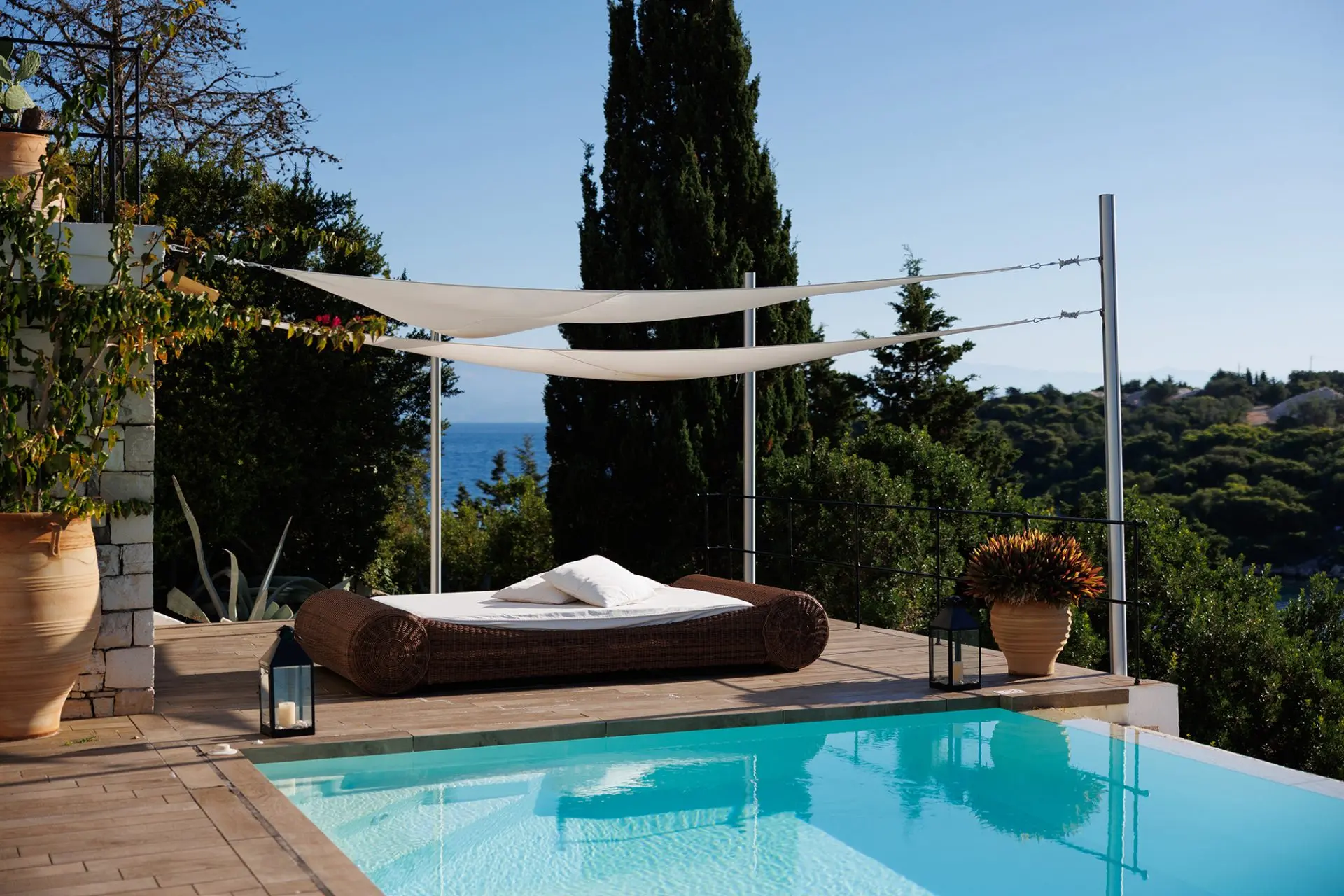 Marina – House with guest house in Paxos