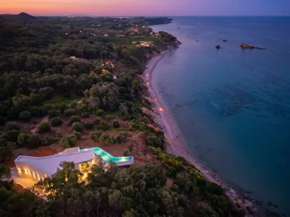 Maris – House in Corfu