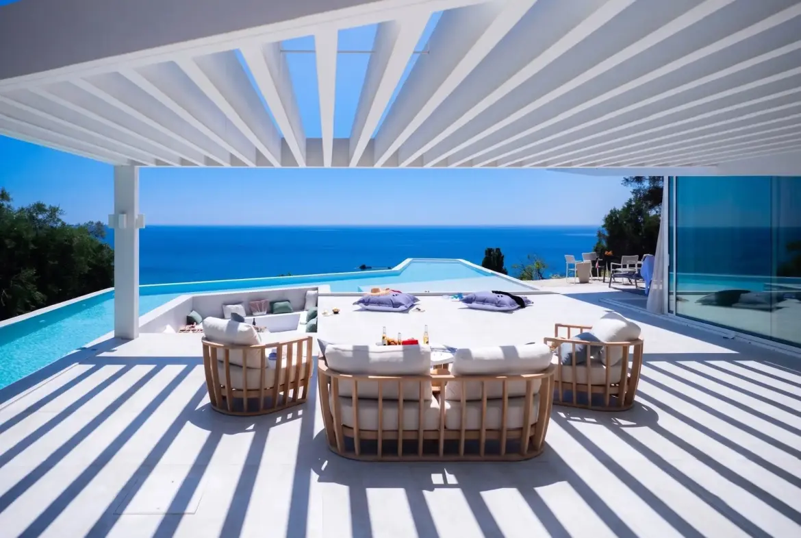 Maris – House in Corfu
